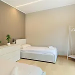 Skylake Penthouse By Impero House *