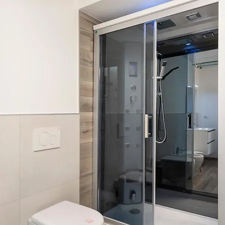 Skylake Penthouse By Impero House 公寓 *