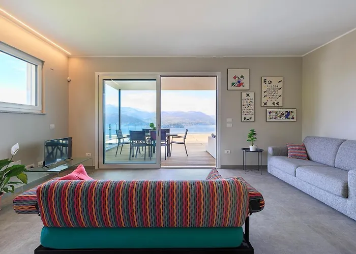 Lägenhet Skylake Penthouse By Impero House Stresa