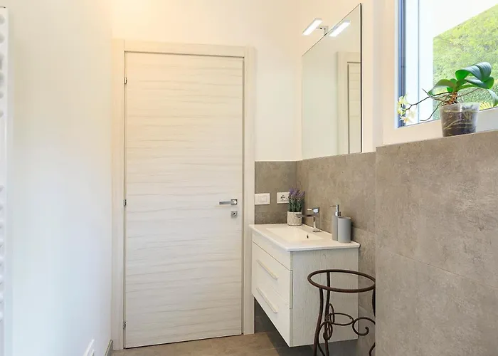 Skylake Penthouse By Impero House